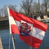 Die erste Tat am Tag - hissen der Bremerhavener Flagge; und auch wenn es ein Passant meinte, es ist nicht die oesterreichische!